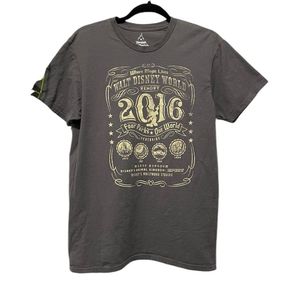 Walt Disney World Resort 2016 T-Shirt Cotton Gray Womens Medium M - Picture 7 of 7